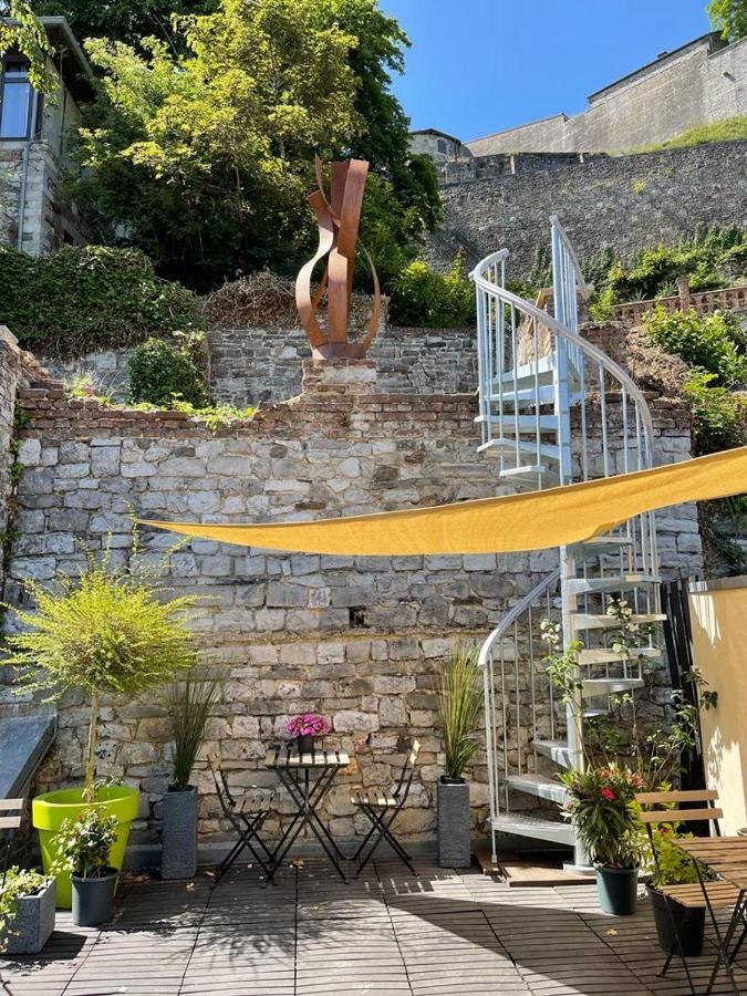 ホテル Mademoiselle Citadelle ナミュール エクステリア 写真